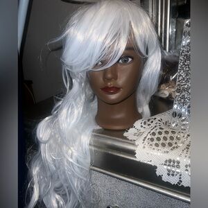 White wig